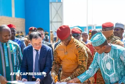 Burkina Faso : Le président Ibrahim Traoré inaugure une cimenterie d’une capacité de 750.000 tonnes par an
