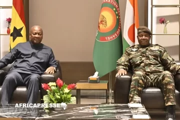 John Dramani Mahama en visite au Niger pour apaiser les tensions entre la Cédéao et l’AES