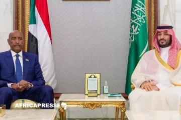 Soudan : Le général Abdel Fattah al-Burhan en visite en Arabie saoudite après la prise de Khartoum Soudan : Le général Abdel Fattah al-Burhan en visite en Arabie saoudite après la prise de Khartoum