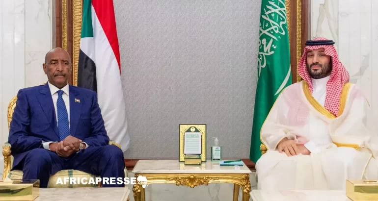 Soudan : Le général Abdel Fattah al-Burhan en visite en Arabie saoudite après la prise de Khartoum Le général Abdel Fattah al-Burhan en Arabie saoudite