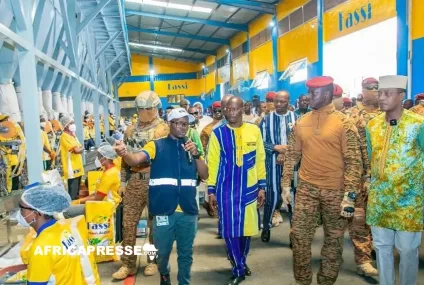 Burkina Faso : Un pas vers l’autosuffisance avec l’inauguration d’un complexe de détergents par le Président Traoré