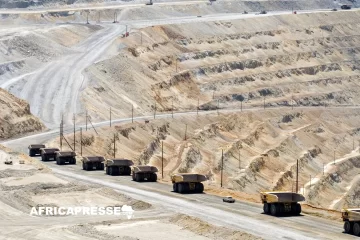 RDC : Les géants du tech, Jeff Bezos et Bill Gates s’invitent dans la guerre du lithium de Manono RDC : Les géants du tech, Jeff Bezos et Bill Gates s’invitent dans la guerre du lithium de Manono