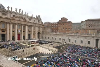 Du Décès du Pape à l’Élection du Nouveau Pontife : Les Étapes Clés du Protocole de Succession au Vatican