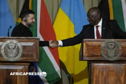Zelensky en Afrique du Sud : Une visite historique écourtée par l’intensification des frappes russes