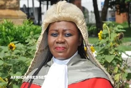 Ghana : l’opposition dénonce la suspension de la présidente de la Cour suprême
