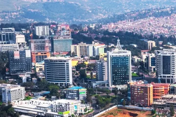 Rwanda : Kigali en négociations avec Washington pour l’accueil de migrants américains Rwanda : Kigali en négociations avec Washington pour l’accueil de migrants américains