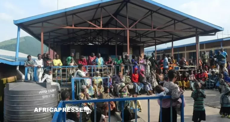 RDC : les réfugiés rwandais dénoncent des retours imposés par Kigali Le centre de transit de Kijote, à une trentaine de kilomètres de Goma, qui accueille près de 360 ressortissants rwandais en RDC rapatriés au Rawanda