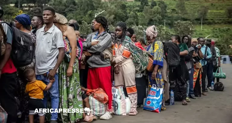Des familles congolaises déplacées par les affrontements en cours dans l’est de la République démocratique du Congo.