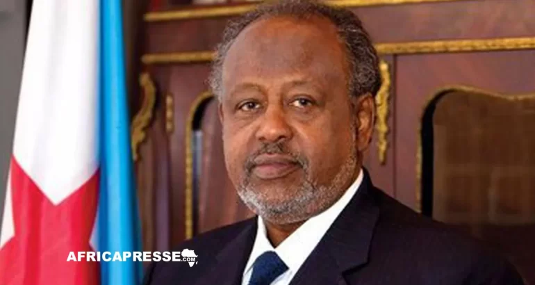 Djibouti : la levée de la limite d’âge présidentielle relance la polémique politique Le président djiboutien Ismaïl Omar Guelleh