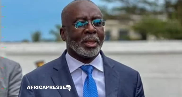 l'ex-président de la Chambre des représentants Jonathan Fonati Koffa