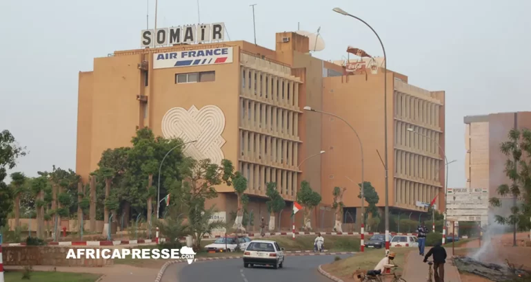 Le Niger annonce la nationalisation de la Somaïr, filiale du géant français de l’uranium Orano Siège de la Somaïr à Niamey, au Niger
