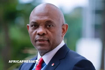 Côte d’Ivoire : Tony Elumelu annonce le financement de 200 jeunes entrepreneurs locaux pour stimuler l’économie Côte d’Ivoire : Tony Elumelu annonce le financement de 200 jeunes entrepreneurs locaux pour stimuler l’économie