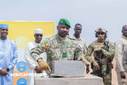 Mali : Assimi Goïta lance la première raffinerie d’or du pays pour en finir avec l’exportation brute