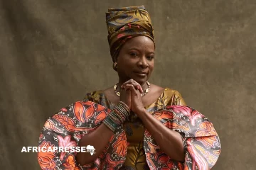 Angélique Kidjo entre dans la légende avec son étoile sur le «Walk of Fame» d’Hollywood Angélique Kidjo entre dans la légende avec son étoile sur le «Walk of Fame» d’Hollywood