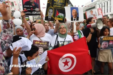 Manifestation anti-Saïed à Tunis : une opposition affaiblie mais déterminée Manifestation anti-Saïed à Tunis : une opposition affaiblie mais déterminée