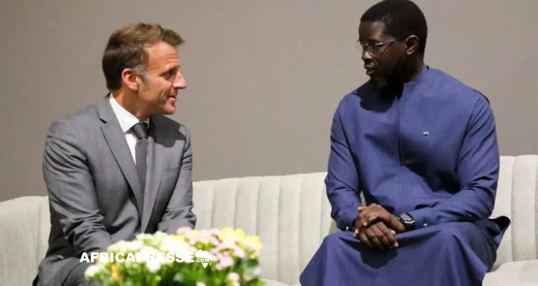 Séville : Diomaye Faye et Emmanuel Macron s’accordent pour une nouvelle ère dans les relations bilatérales Emmanuel Macron et Bassirou Diomaye Faye