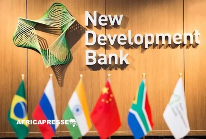 BRICS : l’Afrique du Sud salue l’abandon progressif du dollar dans les transactions de la NDB