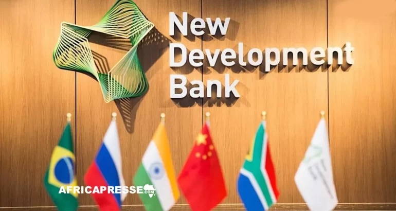 BRICS : l’Afrique du Sud salue l’abandon progressif du dollar dans les transactions de la NDB New Development Bank - BRICS