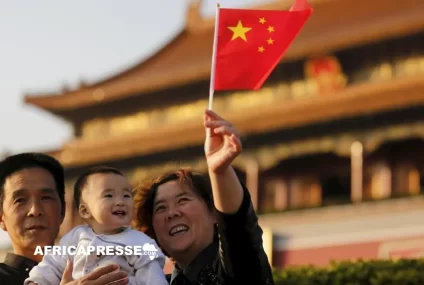 La Chine instaure une allocation nationale de 420 euros par enfant pour relancer sa natalité en chute libre