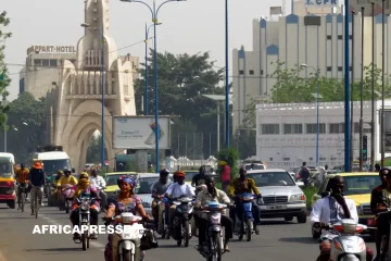 Mali : la justice suspend la dissolution des partis politiques décidée par le gouvernement Mali : la justice suspend la dissolution des partis politiques décidée par le gouvernement