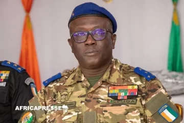 Côte d’Ivoire : des troupes françaises, marocaines et américaines au défilé du 7 août Côte d’Ivoire : des troupes françaises, marocaines et américaines au défilé du 7 août