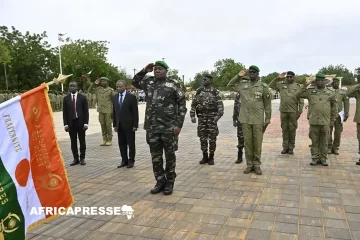 L’armée nigérienne célèbre 65 ans d’existence sous le signe de l’hommage et de l’autonomie militaire L’armée nigérienne célèbre 65 ans d’existence sous le signe de l’hommage et de l’autonomie militaire