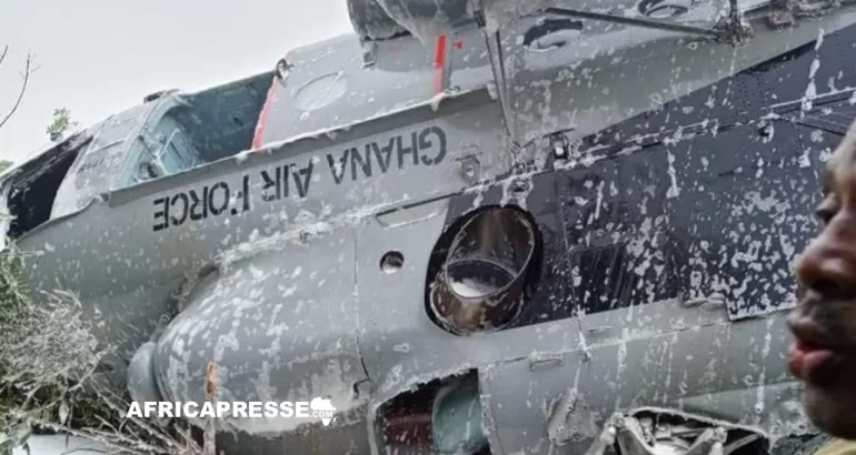 Ghana : un crash d’hélicoptère militaire emporte deux ministres clés du gouvernement Un crash d'hélicoptère militaire emporte deux ministres clés du gouvernement au Ghana