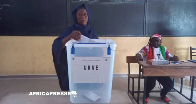 Présidentielle ivoirienne : un scrutin sous haute surveillance et sous tension Cote d'Ivoire, election - vote