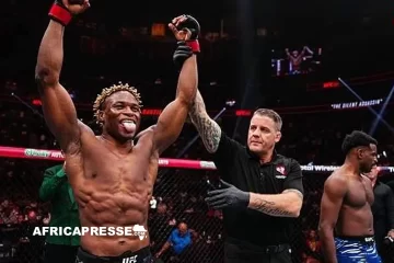 Le Camerounais Gautier Ateba terrasse Tre’ston Vines en moins de deux minutes à l’UFC Le Camerounais Gautier Ateba terrasse Tre’ston Vines en moins de deux minutes à l’UFC