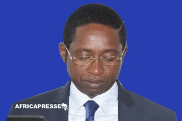 Cameroun : après Anicet Ekane et Djeukam Tchameni, le professeur Aba’a Oyono un proche conseiller de Issa Tchiroma Bakary interpellé Cameroun : après Anicet Ekane et Djeukam Tchameni, le professeur Aba’a Oyono un proche conseiller de Issa Tchiroma Bakary interpellé