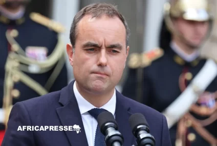 Sébastien Lecornu reconduit à Matignon malgré la fronde des oppositions Sébastien Lecornu reconduit à Matignon malgré la fronde des oppositions