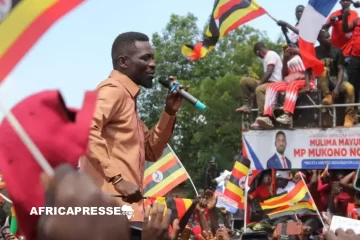 Présidentielle en Ouganda : à Mukono, Bobi Wine galvanise ses partisans contre le pouvoir sortant