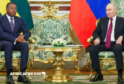 Vladimir Poutine rencontre le Premier ministre togolais Faure Gnassingbé à Moscou Vladimir Poutine rencontre le Premier ministre togolais Faure Gnassingbé à Moscou