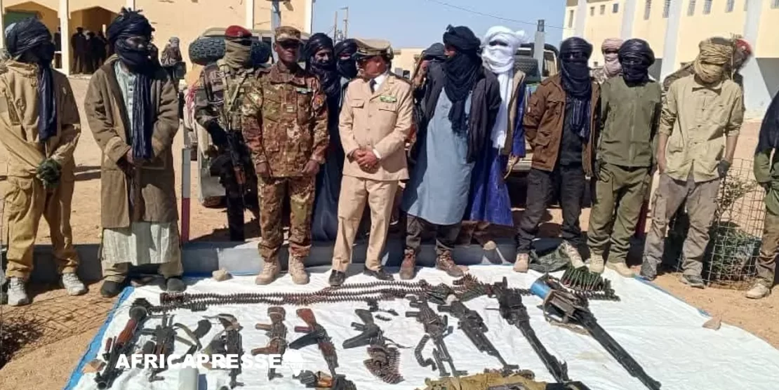 À Kidal, des dizaines de combattants se rendent aux autorités