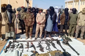 À Kidal, des dizaines de combattants se rendent aux autorités À Kidal, des dizaines de combattants se rendent aux autorités