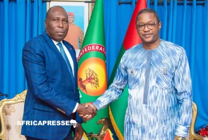 À Ouagadougou, le ministre ivoirien en charge de l’Intégration africaine tente de recoudre les liens À Ouagadougou, le ministre ivoirien en charge de l’Intégration africaine tente de recoudre les liens