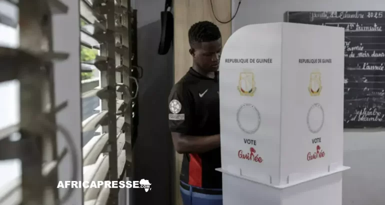 Transition en Guinée : le général Doumbouya soumet son bilan au verdict des urnes