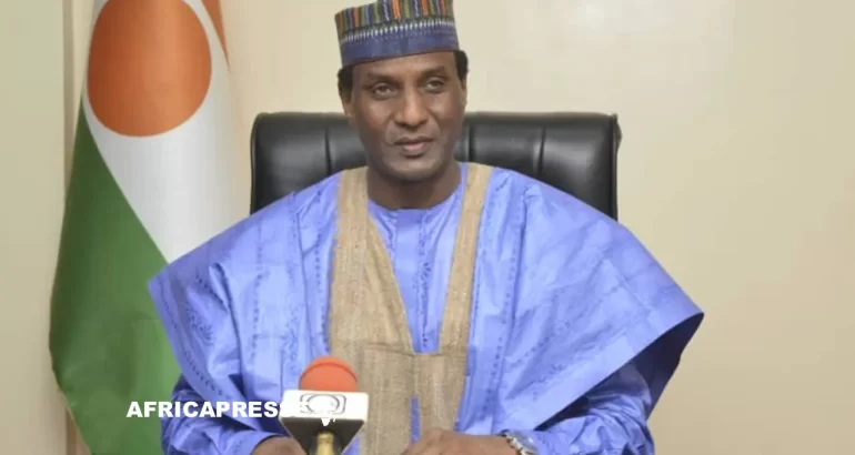 Niger : le Premier ministre Ali Mahamane Lamine Zeine n’est plus ministre des Finances, remaniement au sommet de l’exécutif