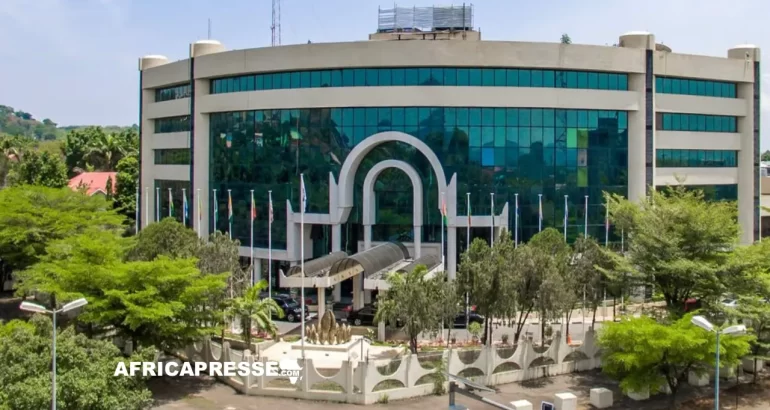 La Cédéao lève toutes ses sanctions contre la Guinée de Mamadi Doumbouya après l’élection présidentielle