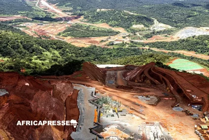 Simandou s’ouvre au monde : la Guinée envoie ses premières tonnes de fer vers la Chine