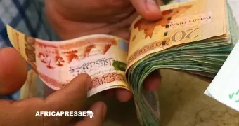 Libye : la Banque centrale dévalue le dinar face à la crise politique et à la chute des revenus pétroliers