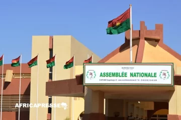 Burkina Faso : l’Assemblée de transition dissout à l’unanimité tous les partis politiques
