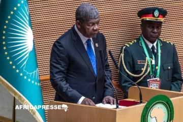 Fin de mandat à l’Union africaine : João Lourenço étrille les « putschistes en costume », Mamadi Doumbouya et Oligui Nguema restent de marbre