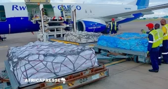 Mozambique : le Rwanda envoie 20 tonnes d’aide d’urgence, un geste de solidarité panafricaine Mozambique : le Rwanda envoie 20 tonnes d’aide d’urgence, un geste de solidarité panafricaine