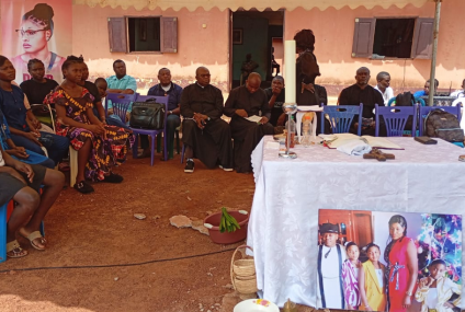 Est-Cameroun : vive émotion à Ndélélé lors des obsèques du Sous-préfet Patrice Joël NARIKI et de sa famille