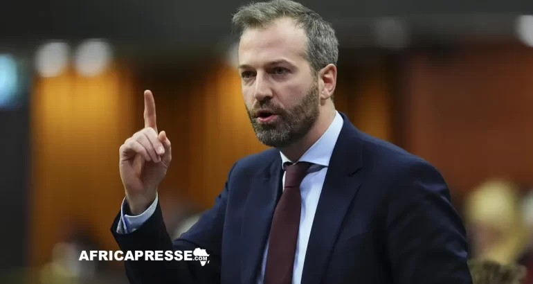 Le ministre de la Transformation du gouvernement, des Travaux publics et de l’Approvisionnement, Joël Lightbound