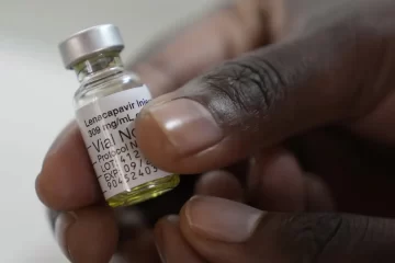 L’Afrique du Sud prête à défier les brevets pour produire le révolutionnaire Lenacapavir, traitement préventif contre le VIH