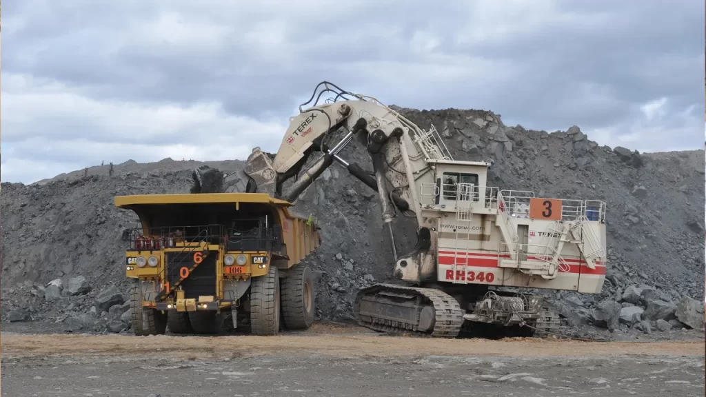 Minerai de fer : l'Afrique engage sa mue industrielle face à la demande mondiale d'acier