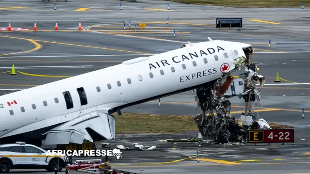 un avion d’Air Canada Express percute un véhicule d’urgence à l’aéroport LaGuardia