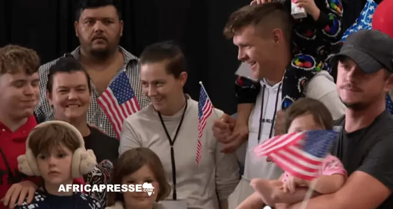 Politique migratoire à deux vitesses : les États-Unis choisissent leurs réfugiés sud-africains par la couleur